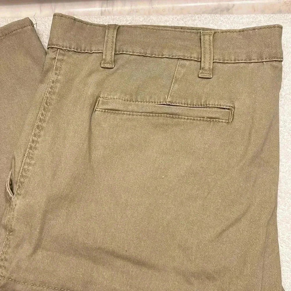 U. S. Polo Men’s Khaki Cargo Pants Activate Stretch Size 42 x 30 - Picture 2 of 7